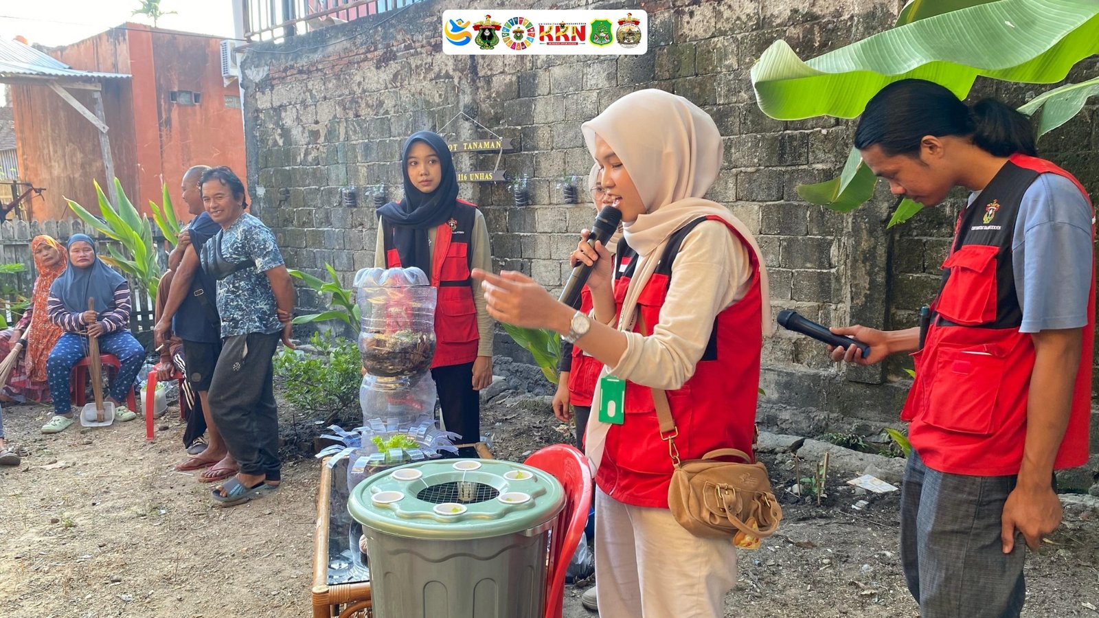 Mahasiswa KKN-T 116 Universitas Hasanuddin Gelar Sosialisasi Budidaya Ikan dalam Ember (Budikdamber) di Kelurahan Wala